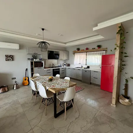 Suna Summer House בית נופש *