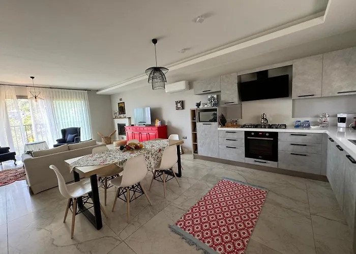 Suna Summer House Casa de Férias *